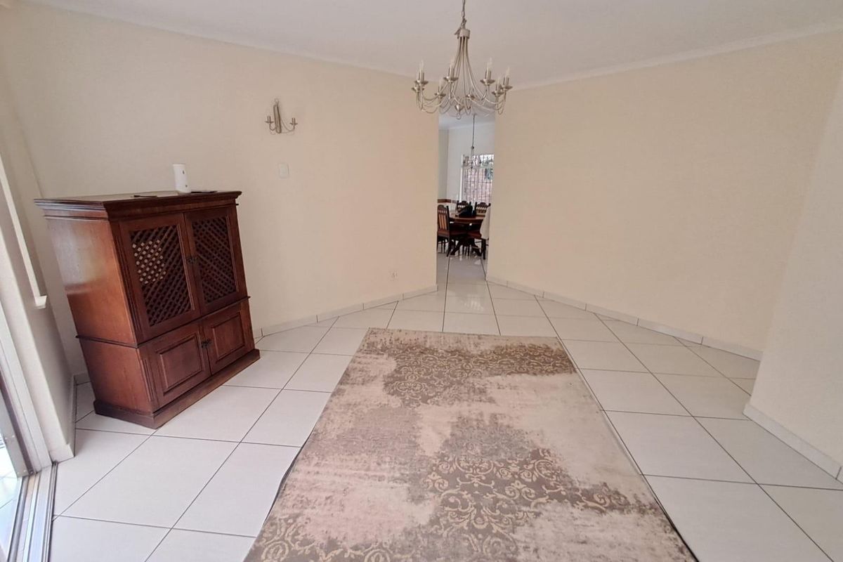 3 Bedroom House For Sale in Wierda Park, Centurion - Photo 3