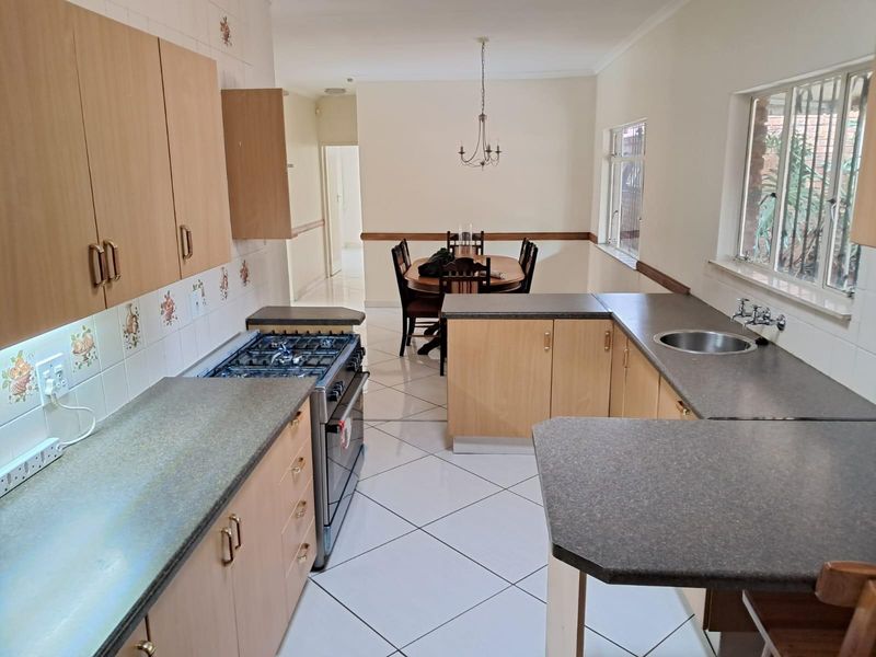 3 Bedroom House For Sale in Wierda Park, Centurion - Photo 10