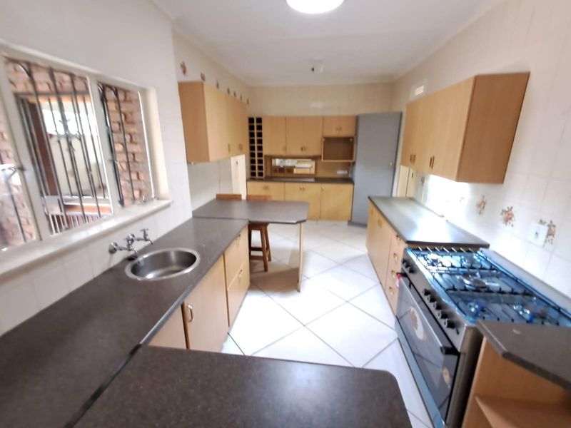 3 Bedroom House For Sale in Wierda Park, Centurion - Photo 8