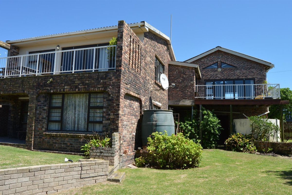 Double Story Face Brick house in the sought after part of Port Alfred - Photo 3