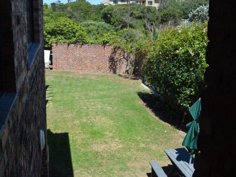 Double Story Face Brick house in the sought after part of Port Alfred - Photo 7