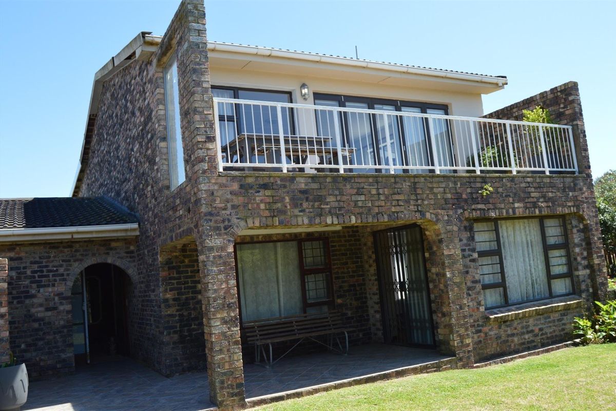Double Story Face Brick house in the sought after part of Port Alfred - Photo 2