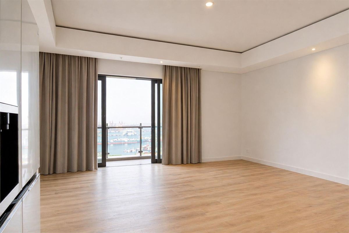 Luxury Harbour-Facing 2-Bedroom En-Suite Apartment | Exclusive Secure Living Near the VA Waterfront - Photo 2