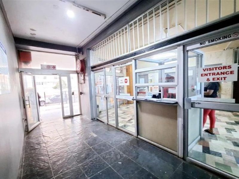 Apartment For Sale in North Beach, Durban, KwaZulu Natal - Photo 8