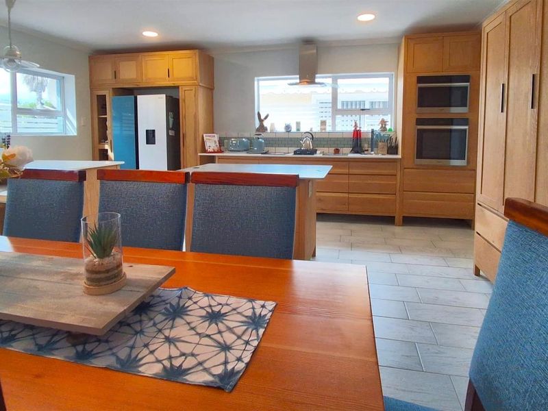 Phase 1 Marina Martinique Gem - 3 Bedroom Home Steps from Canals | Inverter, Slipway Access - Photo 8