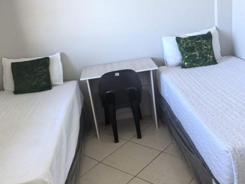 Apartment For Sale in Madadeni D, Madadeni, Newcastle, KwaZulu Natal - Photo 3
