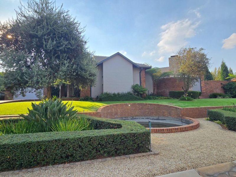 Architectural Elegance | A Bespoke Residence Designed for Modern Luxury - Photo 3