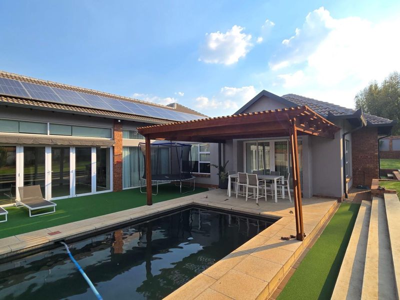 Architectural Elegance | A Bespoke Residence Designed for Modern Luxury - Photo 1