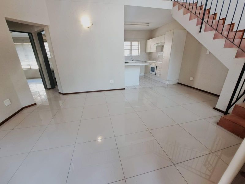 House To Rent in Lonehill, Sandton - Photo 3