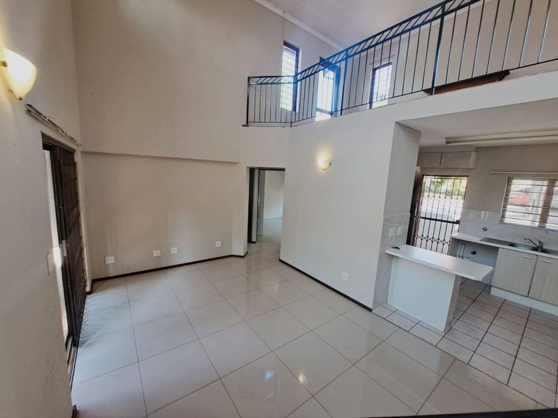 House To Rent in Lonehill, Sandton - Photo 4