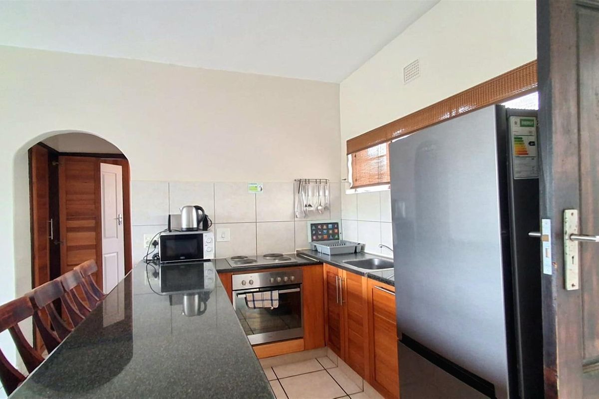 Charming Apartment For Sale In Manaba, Margate, Kwazulu - Natal - Photo 3