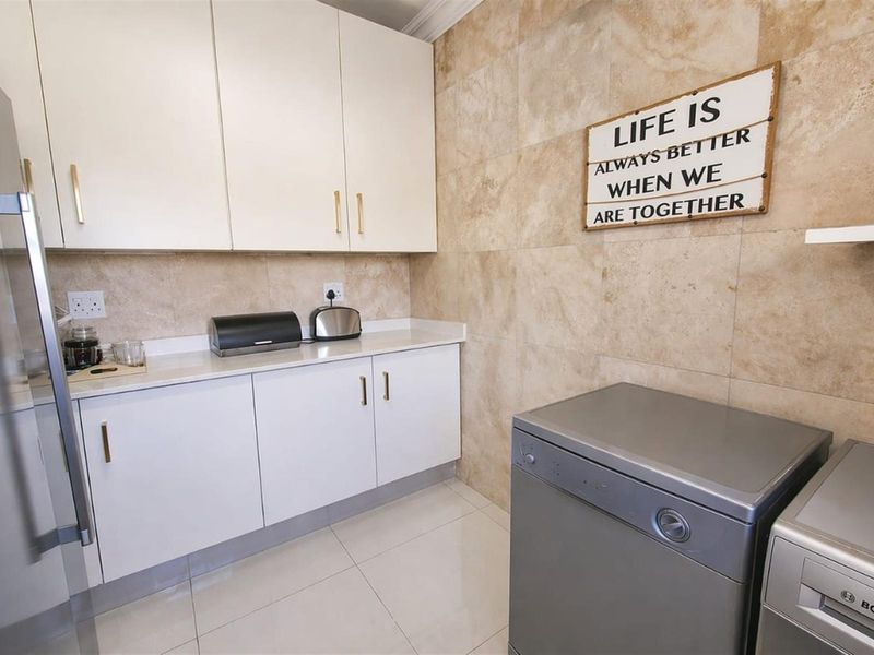 Spacious Family Home with Entertainer’s Backyard in Door De Kraal - Photo 4