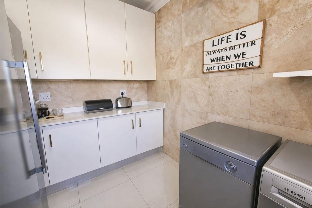 Spacious Family Home with Entertainer’s Backyard in Door De Kraal - Photo 4
