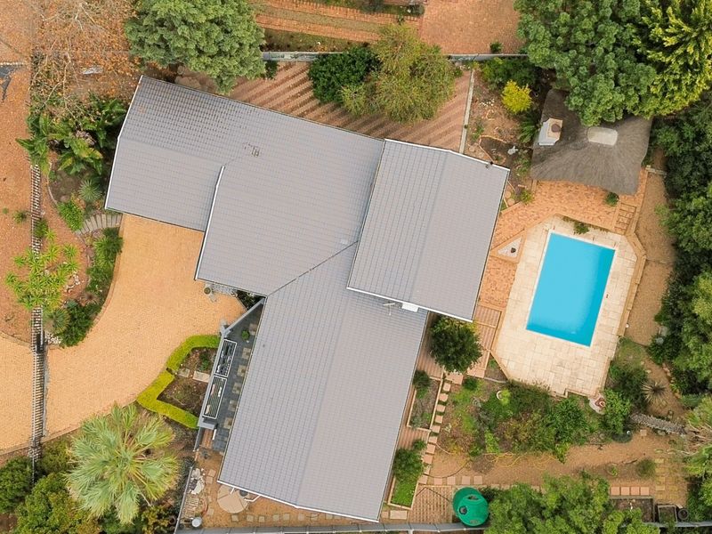 Spacious Family Home with Entertainer’s Backyard in Door De Kraal - Photo 2