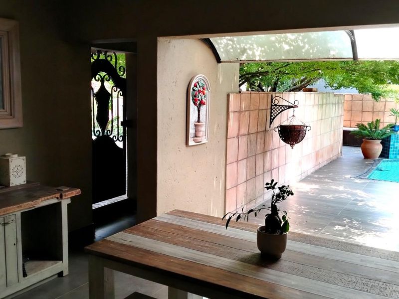 Charming very low maintenance  Three Bedroom House for sale in Eldo - Photo 9