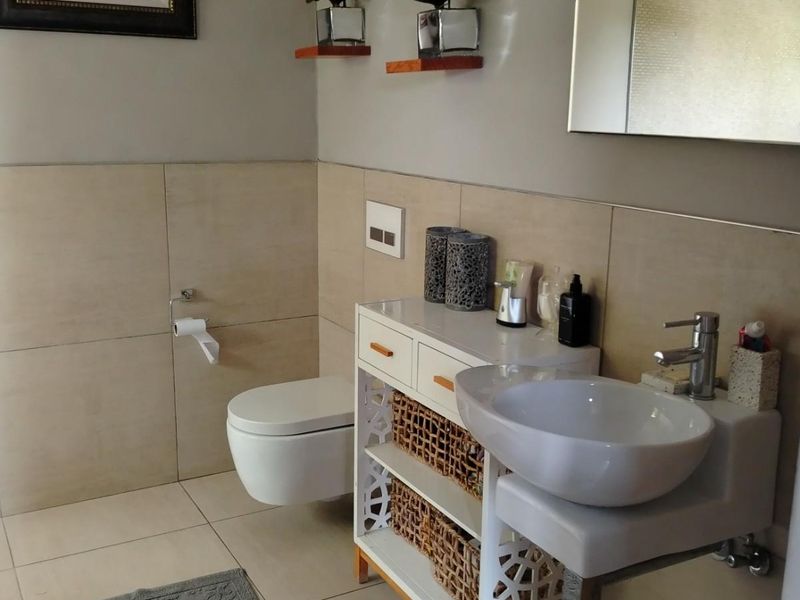 Charming very low maintenance  Three Bedroom House for sale in Eldo - Photo 8