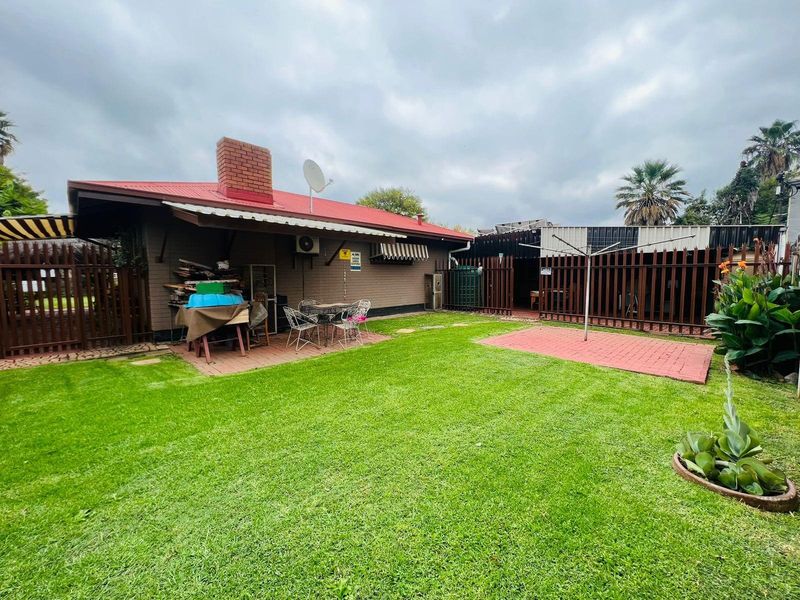 House For Sale in Vanderbijlpark CE 2, Vanderbijlpark CE, Vanderbijlpark - Photo 3