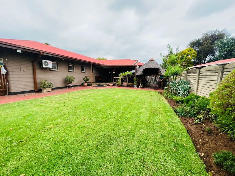 House For Sale in Vanderbijlpark CE 2, Vanderbijlpark CE, Vanderbijlpark - Photo 2