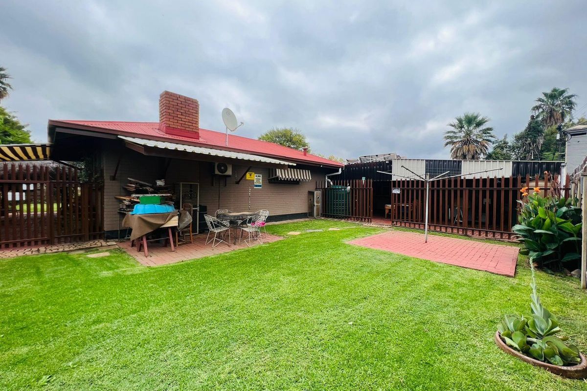 House For Sale in Vanderbijlpark CE 2, Vanderbijlpark CE, Vanderbijlpark - Photo 4