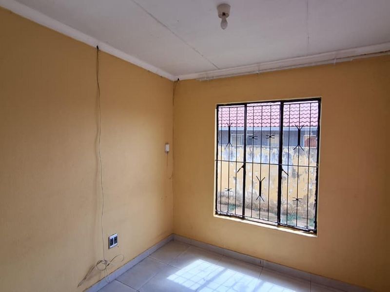 House For Sale in Ennerdale, Johannesburg - Photo 5