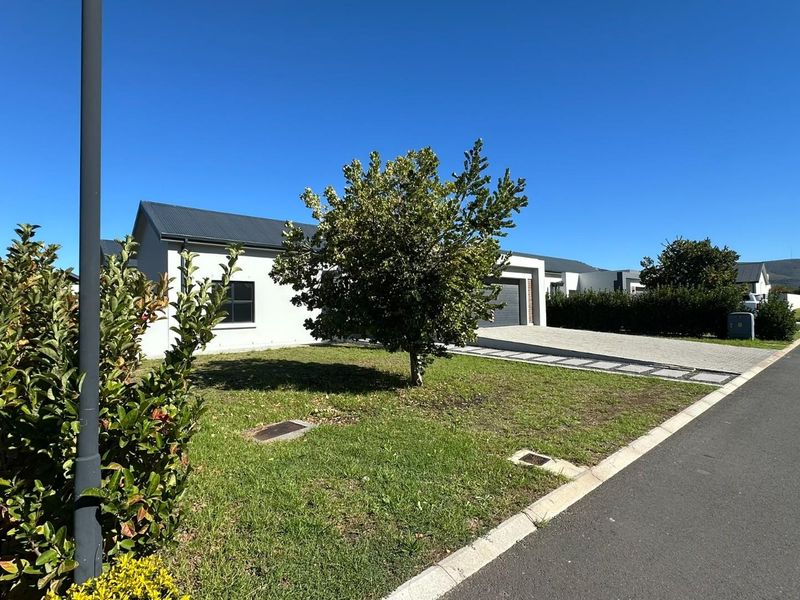 House For Sale in Paarl South, Paarl - Photo 3