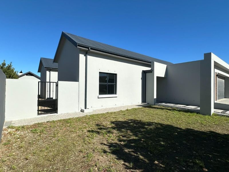 House For Sale in Paarl South, Paarl - Photo 4