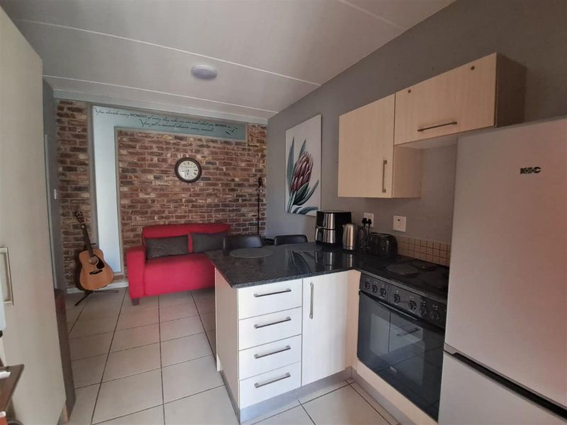1 Bedroom Apartment For Sale in Mooivallei Park - Photo 2