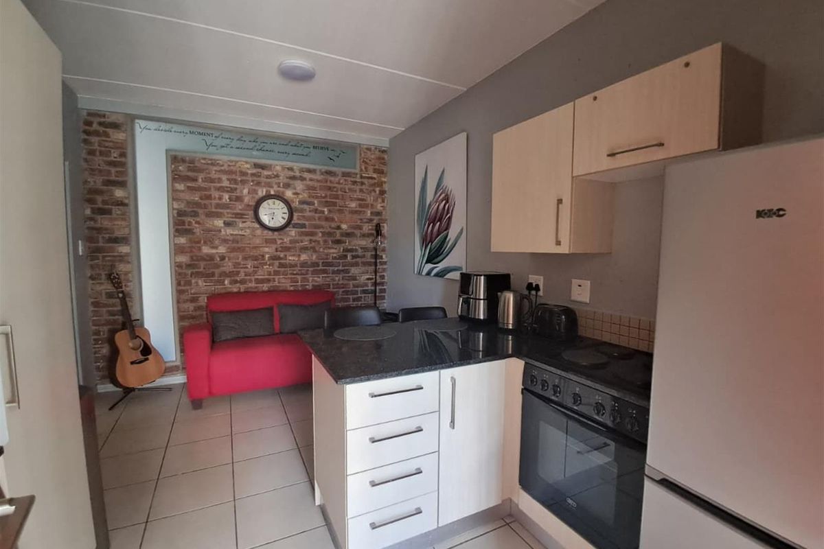 1 Bedroom Apartment For Sale in Mooivallei Park - Photo 2