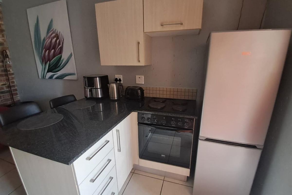 1 Bedroom Apartment For Sale in Mooivallei Park - Photo 3