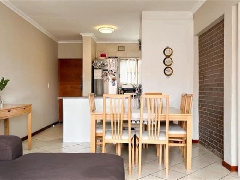 Townhouse For Sale in Winchester Hills Ext 1, Johannesburg - Photo 7