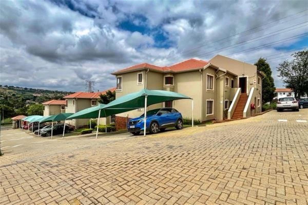 Townhouse For Sale in Winchester Hills Ext 1, Johannesburg - Photo 2