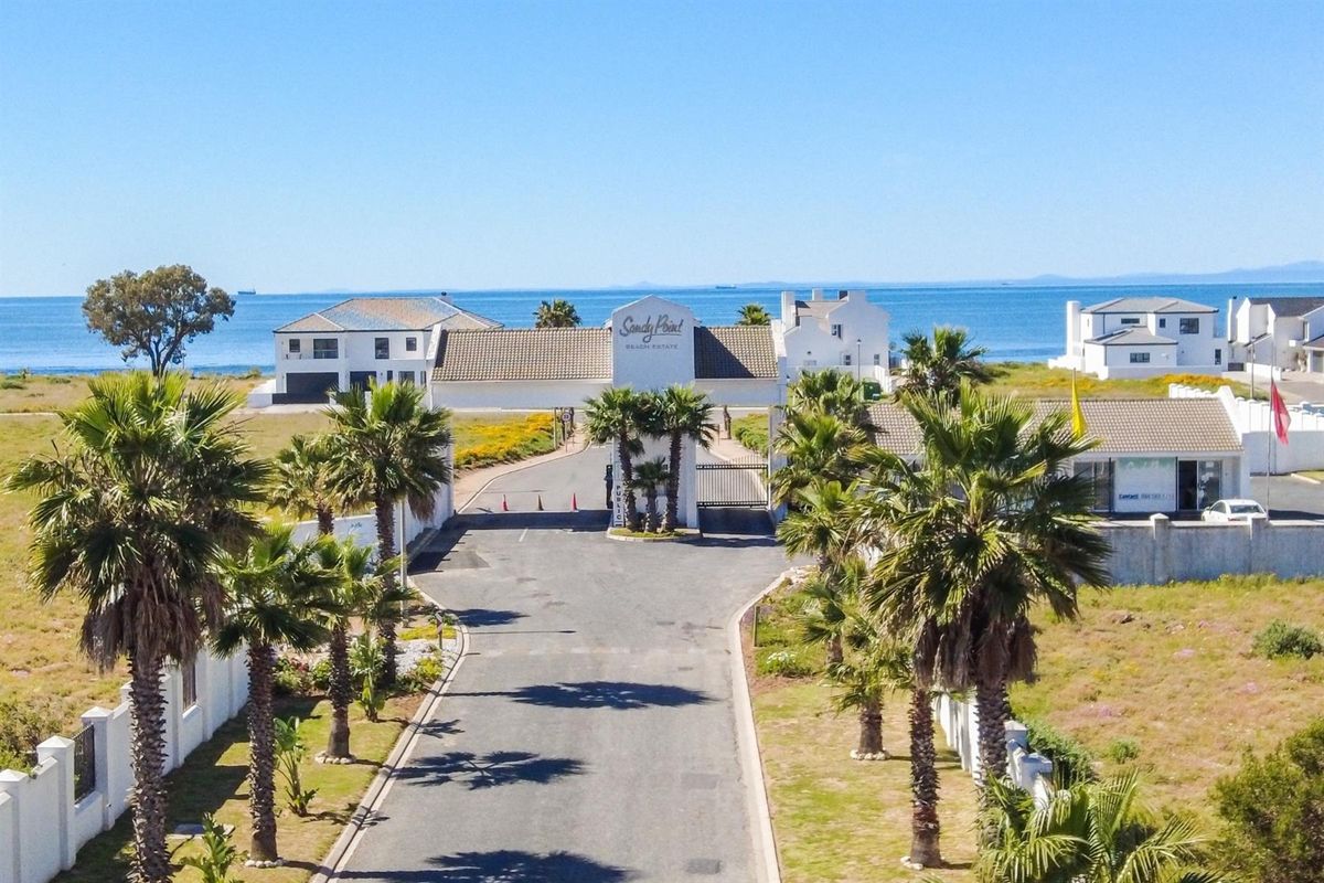 Wake Up to Ocean Views in this Immaculate Home with own Beach Access - Photo 5