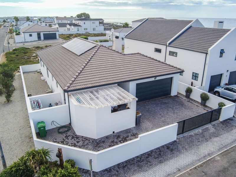 Wake Up to Ocean Views in this Immaculate Home with own Beach Access - Photo 9