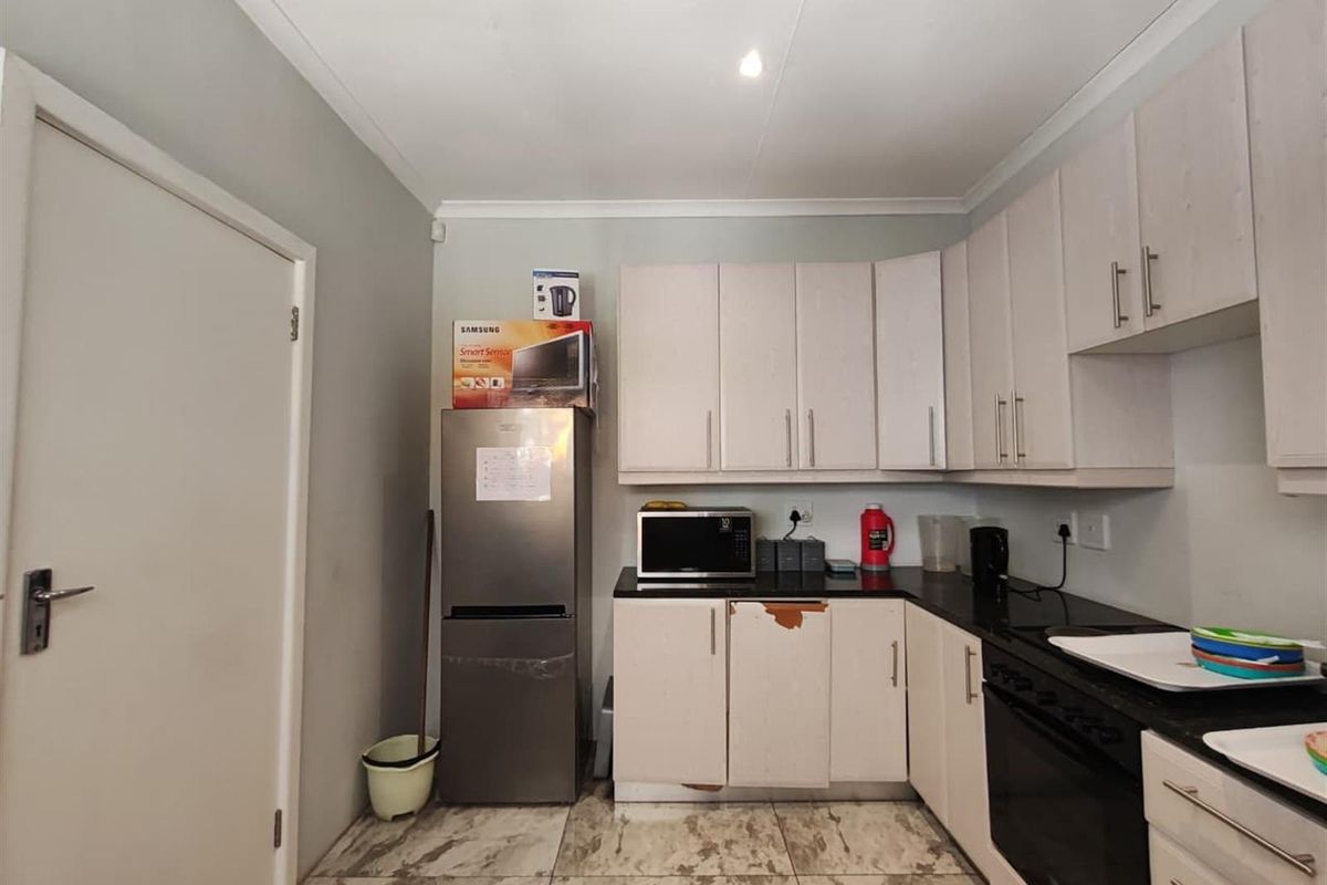 Prime Commercial Investment Opportunity, Somerset West - Photo 5