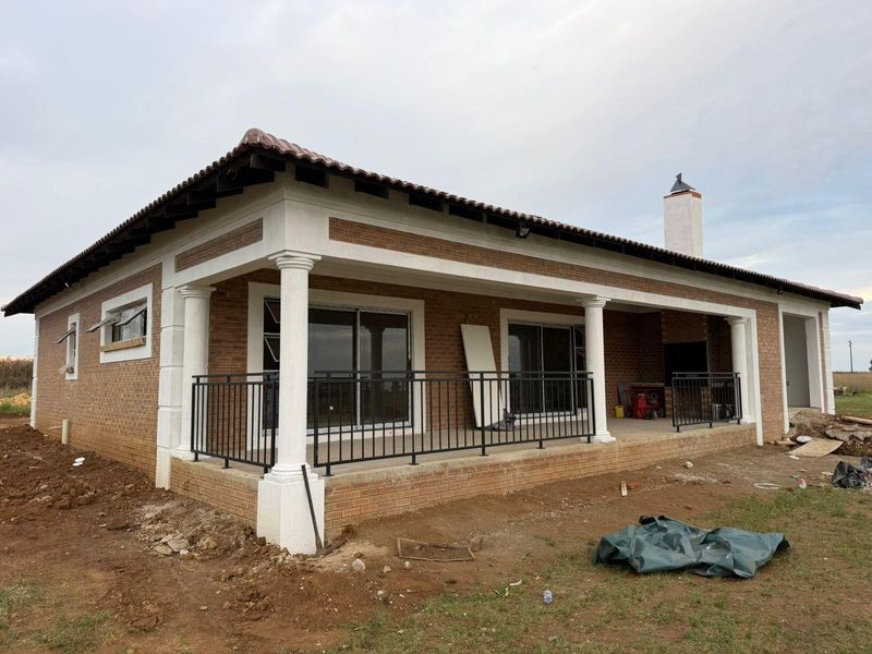 OFF-GRID LIVING ON THE BANKS OF THE VAALDAM - A LIFESTYLE INVESTMENT - Photo 4