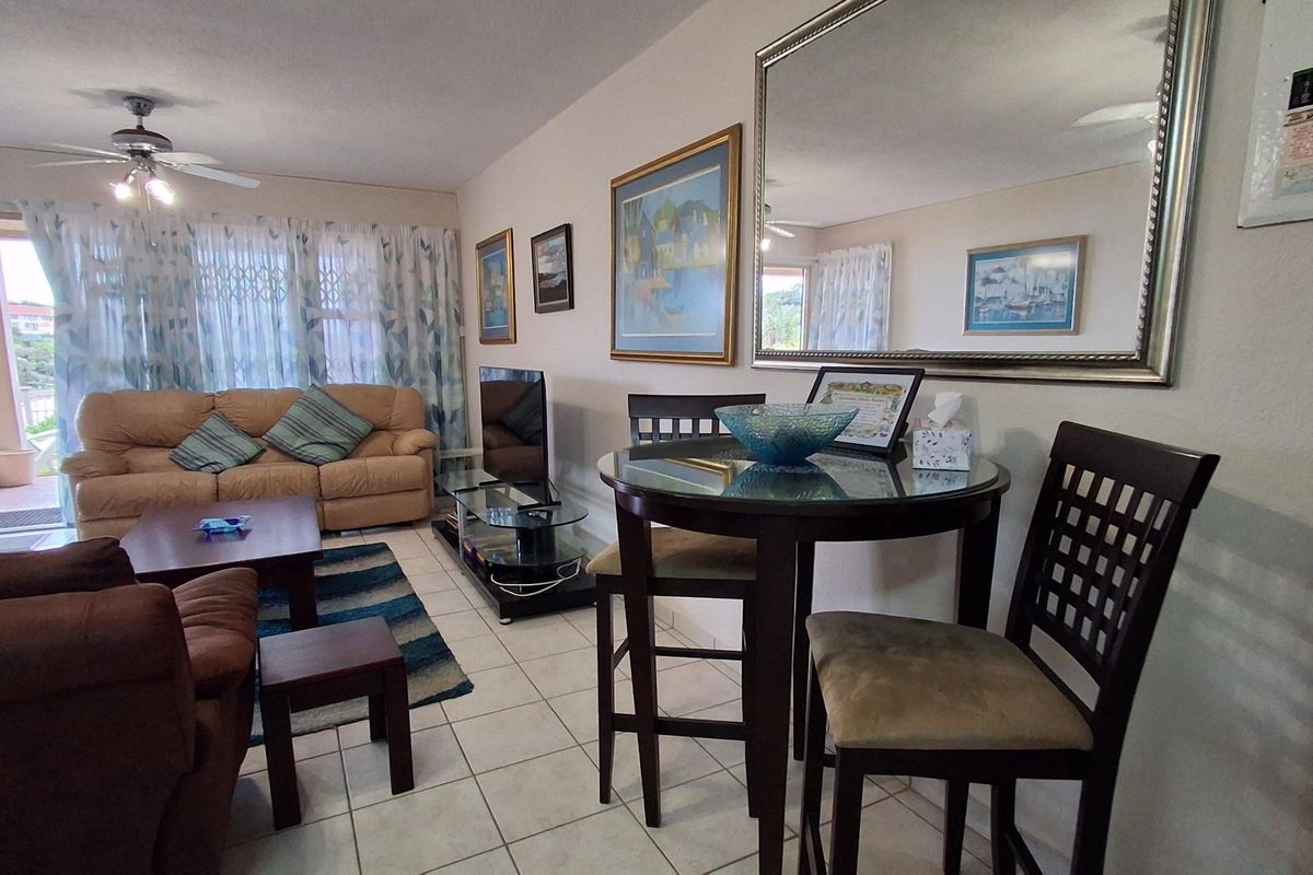 Immaculate beachfront living in sought-after Uvongo complex - Photo 2