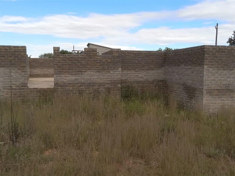 UNFINISHED GEM WITH STUNNING VIEWS - CREATE YOUR DREAM ESCAPE - Photo 2