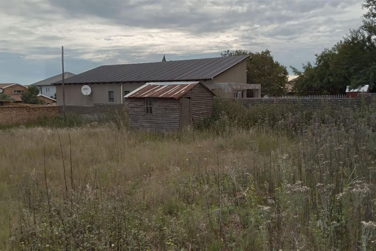 UNFINISHED GEM WITH STUNNING VIEWS - CREATE YOUR DREAM ESCAPE - Photo 4