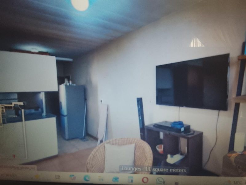 One Bedroom Apartment For Sale - Photo 3