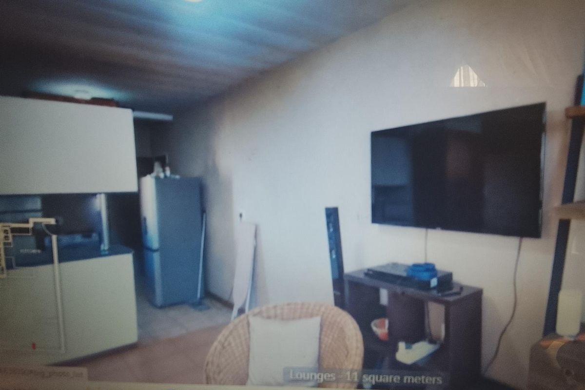 One Bedroom Apartment For Sale - Photo 3