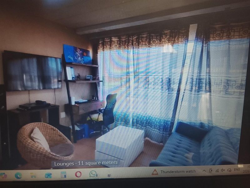 One Bedroom Apartment For Sale - Photo 9