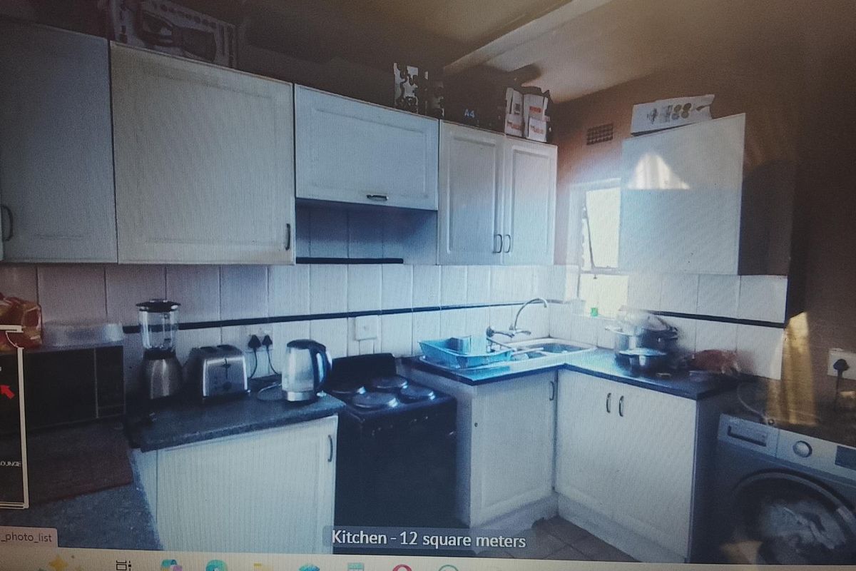 One Bedroom Apartment For Sale - Photo 2