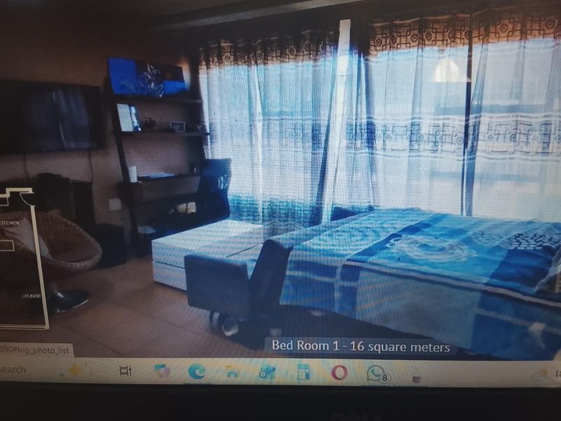 One Bedroom Apartment For Sale - Photo 5