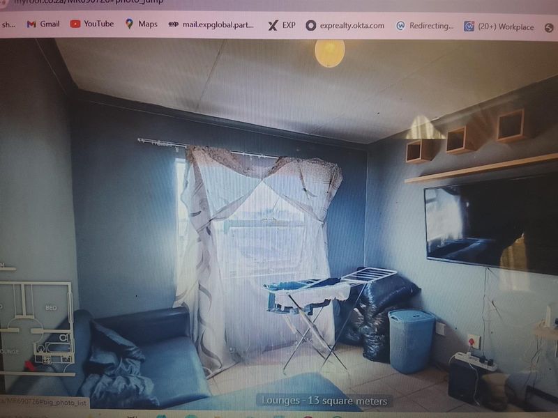 2 Bedroom Flat For Sale - Photo 3