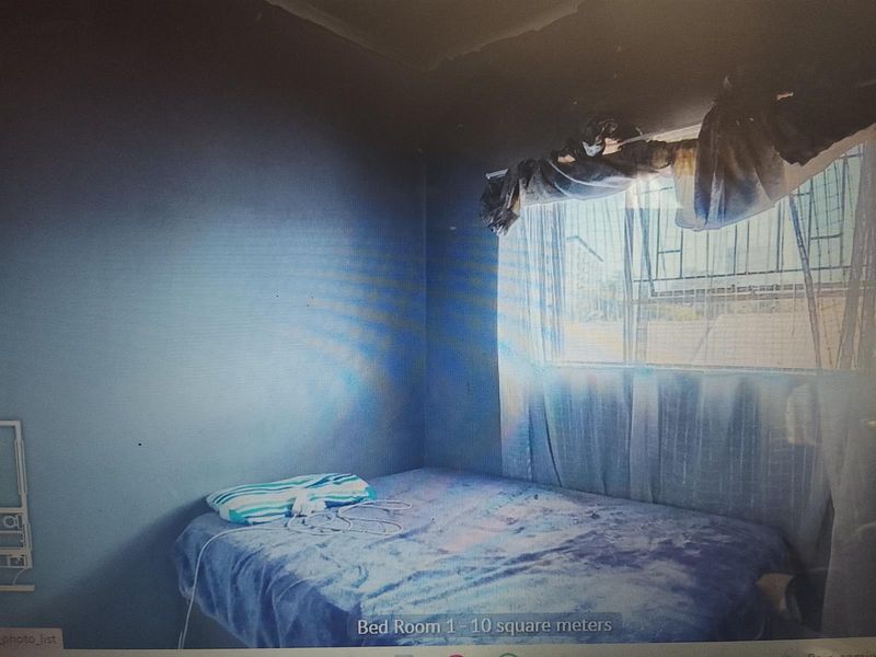 2 Bedroom Flat For Sale - Photo 6