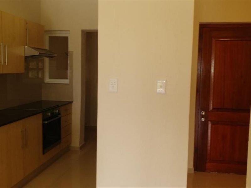 2Bed Duplex Apartment To Rent in Morningside, Sandton - Photo 8