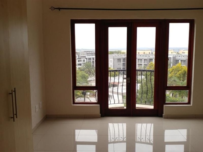 2Bed Duplex Apartment To Rent in Morningside, Sandton - Photo 7