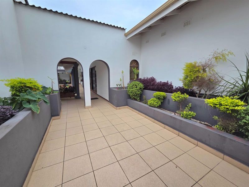 Elegant Seaside Retreat with Guest House Potential - Photo 3