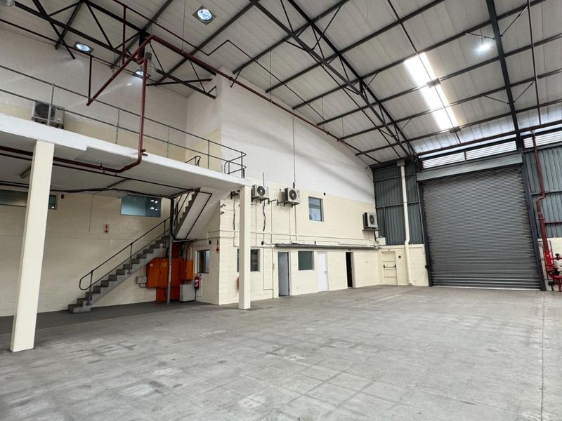 3,100m2 Warehouse To Let in Montague Gardens | Prime Industrial Facility , Cape Town - Photo 8