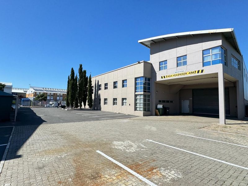 3,100m2 Warehouse To Let in Montague Gardens | Prime Industrial Facility , Cape Town - Photo 5